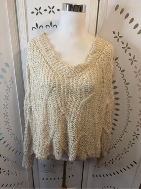 Cozy V-Neck Chunky Knit Sweater - Cream